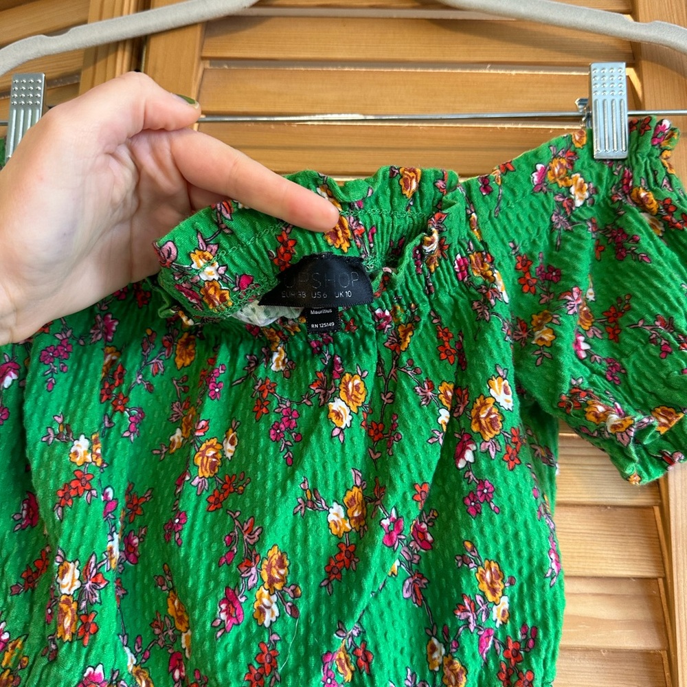 Off-Shoulder Top - Picture 2 of 4